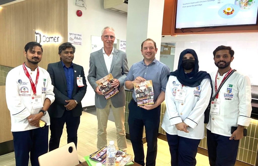 COTHM Students Visit Dusit Thani College