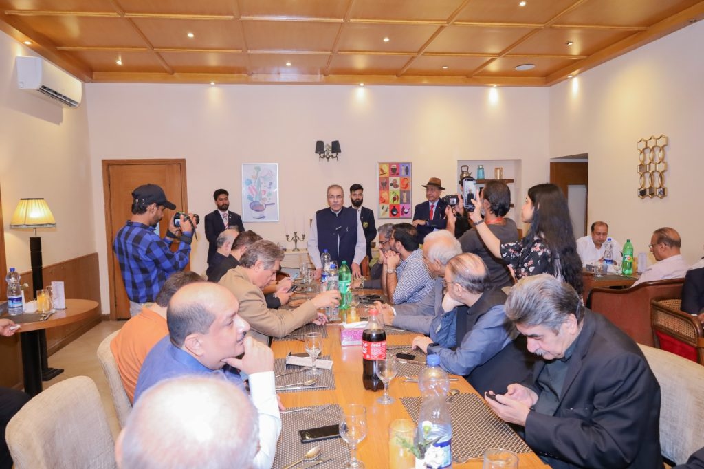 praised senior journalist Mujeeb-ur-Rehman Shami.